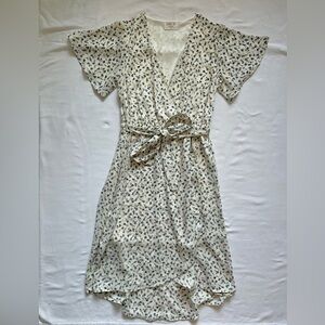 Floral White V-Neck Tie Dress with Blue Flowers